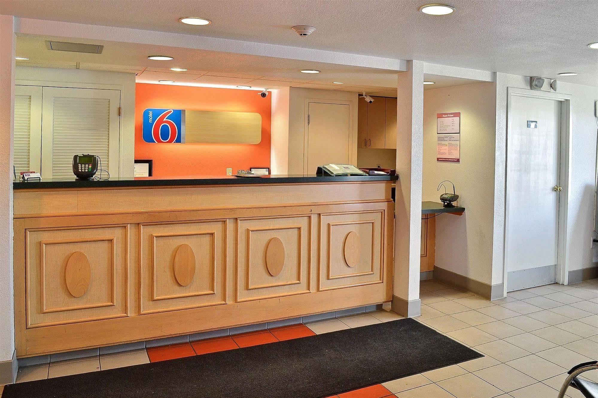Motel 6-Billings, Mt - North ภายนอก รูปภาพ